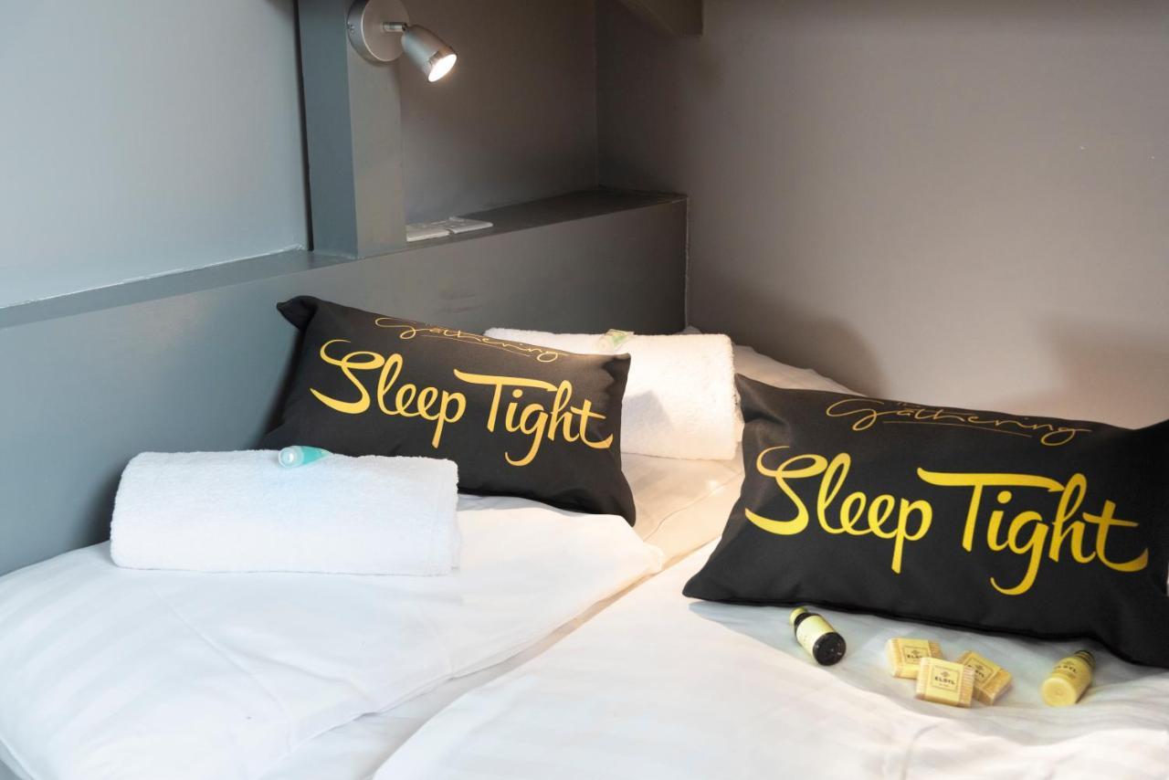 Wrexham Central Stay - Apartment Six Bagian luar foto